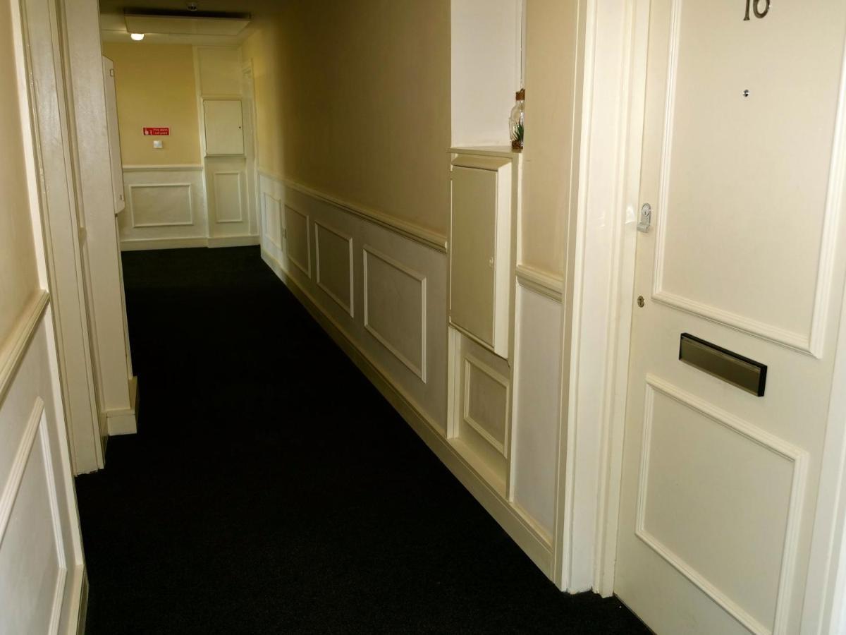 Ultra Deluxe Versace Apartment Near Sheffield Full Sky Tv Rotherham Extérieur photo